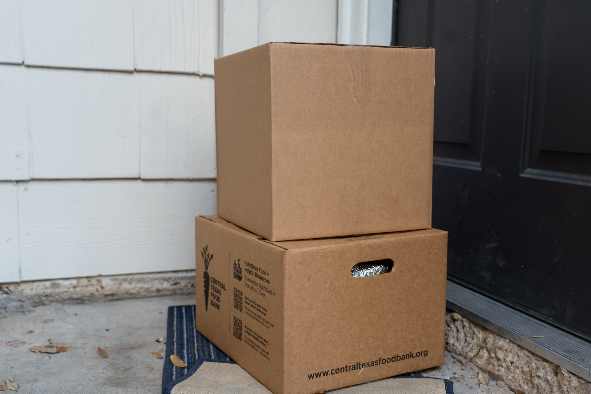 CTFB medically tailored meals boxes at neighbor front door