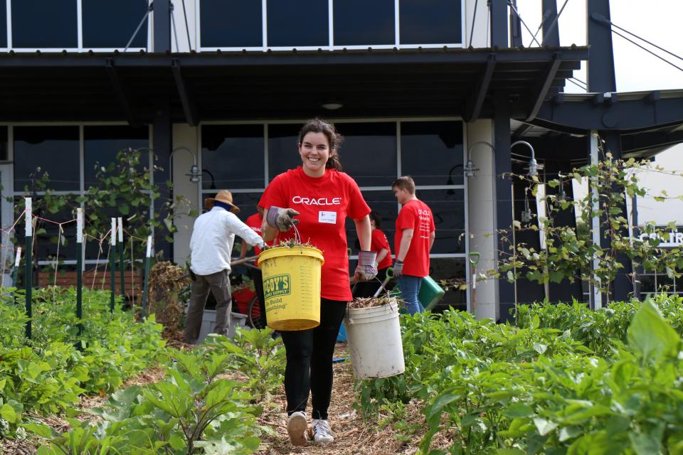 Oracle Grant Helps Food Bank Fight Hunger in Central Texas