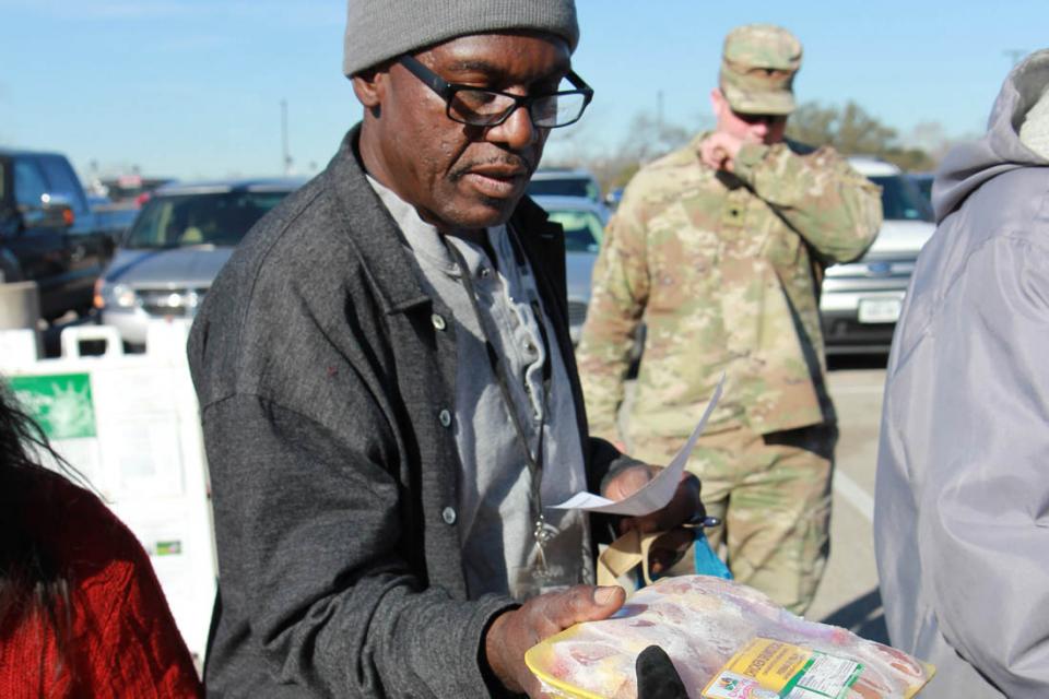 Temple VA Mobile Food Pantry Distribution Helping Veteran