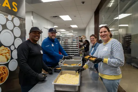 CTFB volunteer group in Community kitchen Austin facility